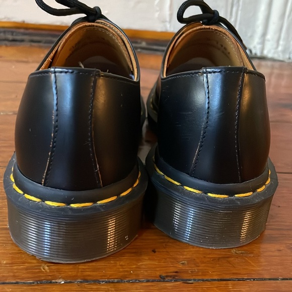 Dr. Martens - Picture 3 of 5